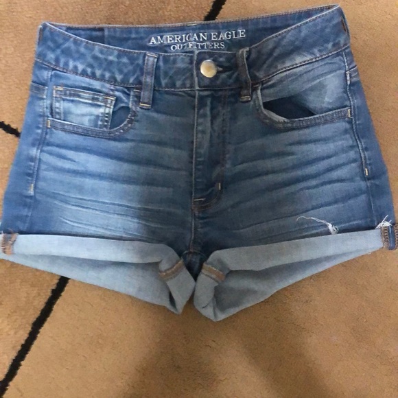 American Eagle Outfitters Pants - AEO jean shortie shorts size 4